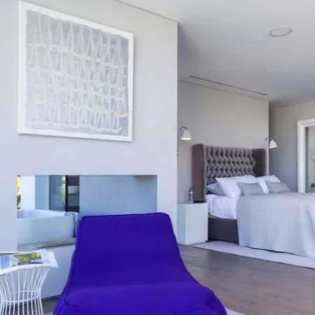 Villa Sleeps 10 Pool Air Con T480243 *